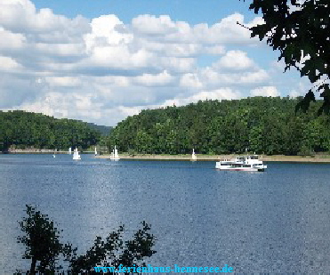 Sauerland : Hennesee mit MS Hennesee